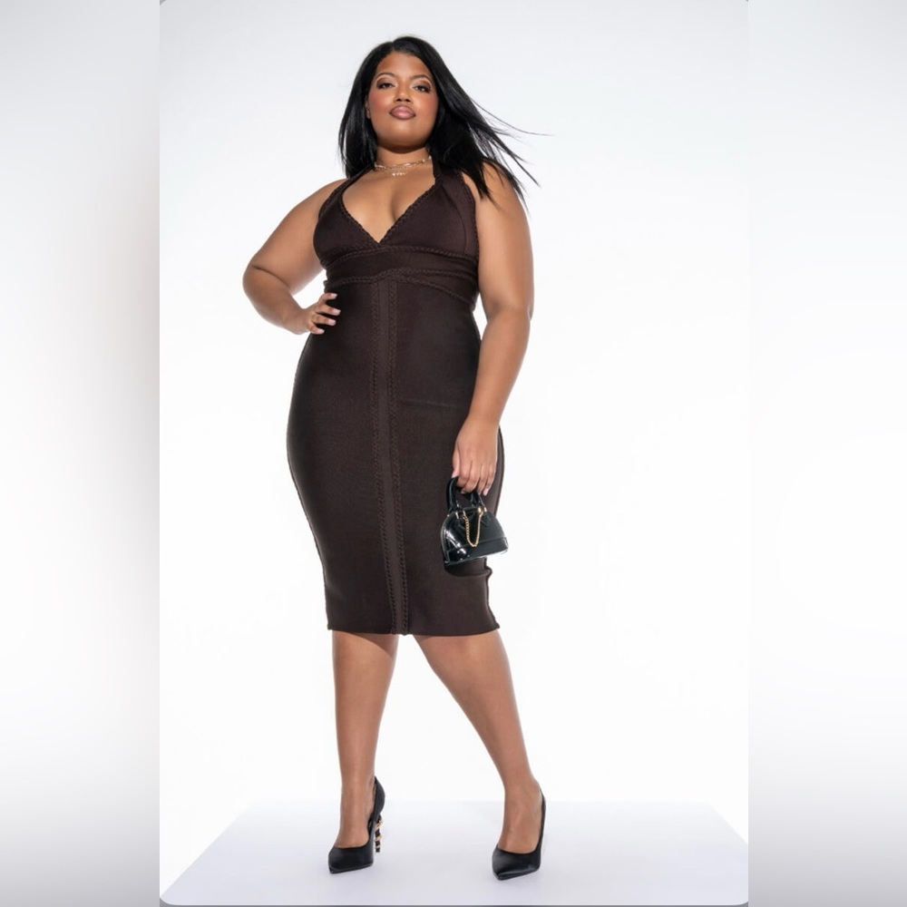 NWT AKIRA PLUS GIVE ME TIME HALTER TOP BANDAGE MIDI DRESS. SIZE 3XL